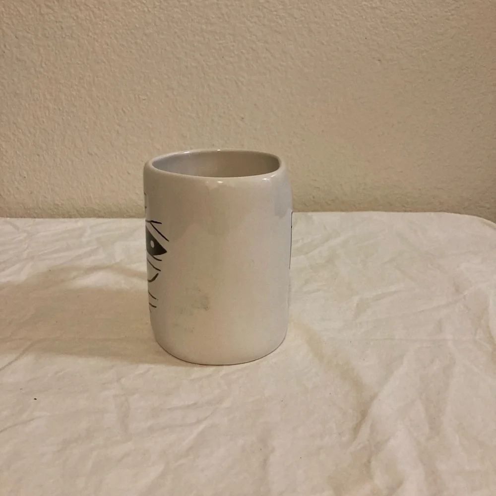 Eskimo Rae Dunn White Mummy Eye Mug - Picture 5 of 5